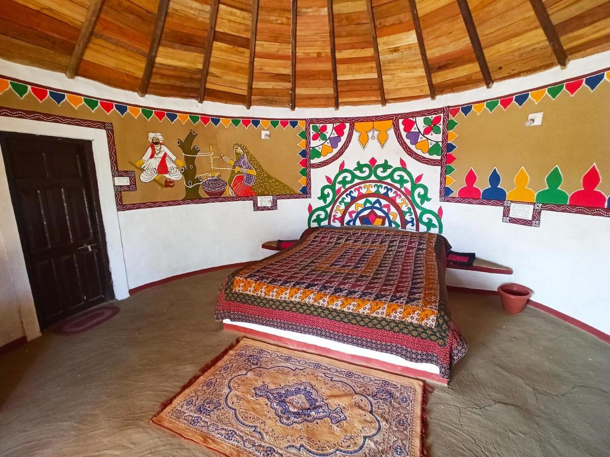 Banni Village Resort - Rann Of Kutch Bherandiala Екстер'єр фото