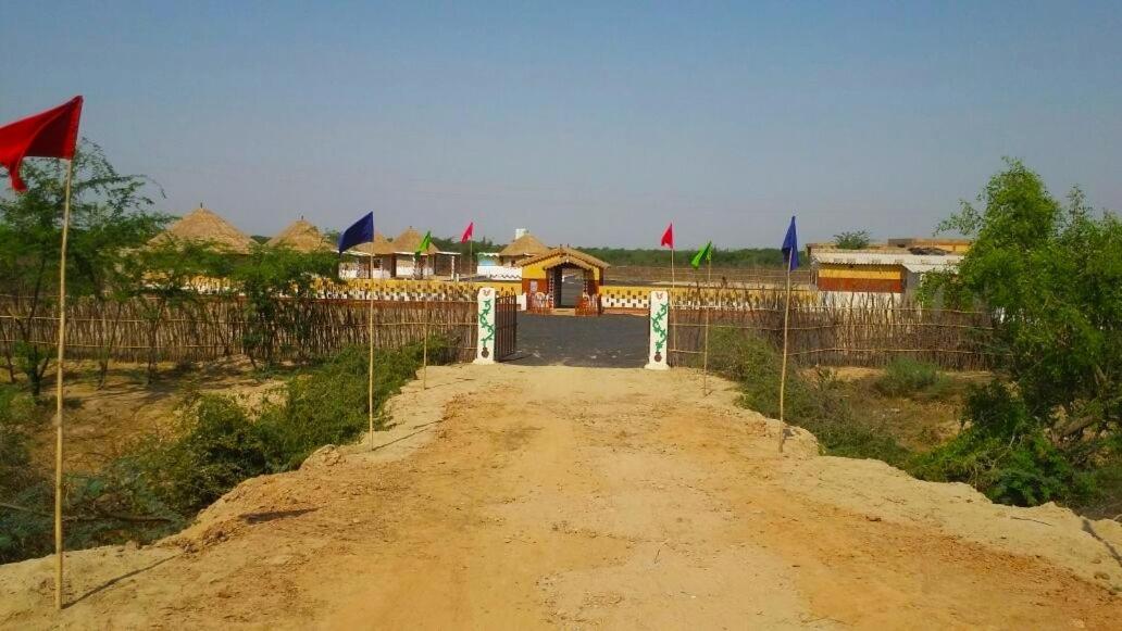 Banni Village Resort - Rann Of Kutch Bherandiala Екстер'єр фото